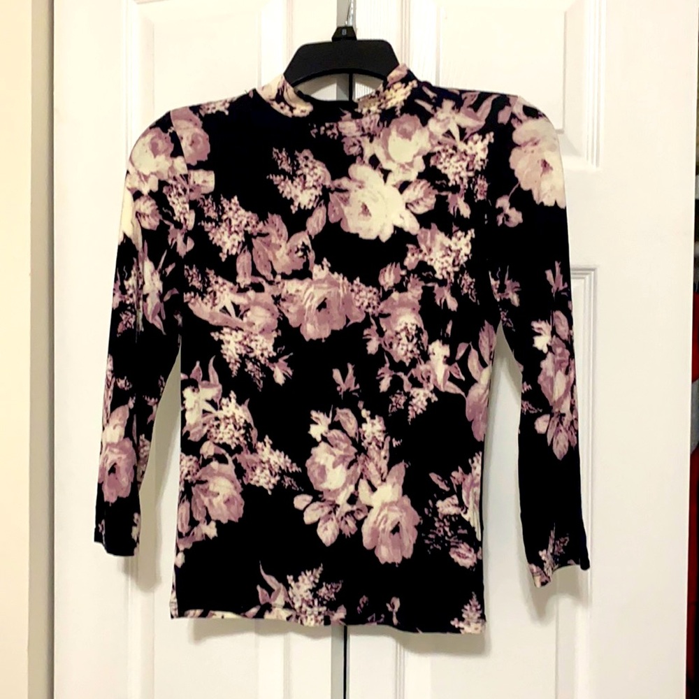 MWT Forever 21 stretchy floral top Medium